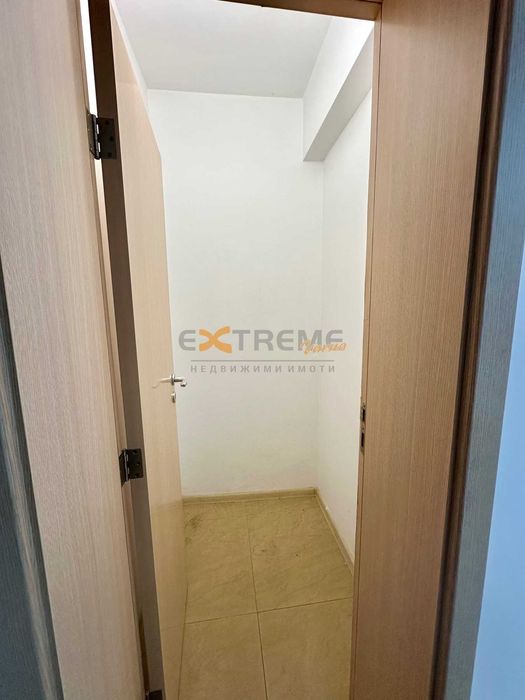 Дава се под наем Офис в Варна, Лятно кино Тракия - 111 кв.м за 484.5 € - Снимка #16