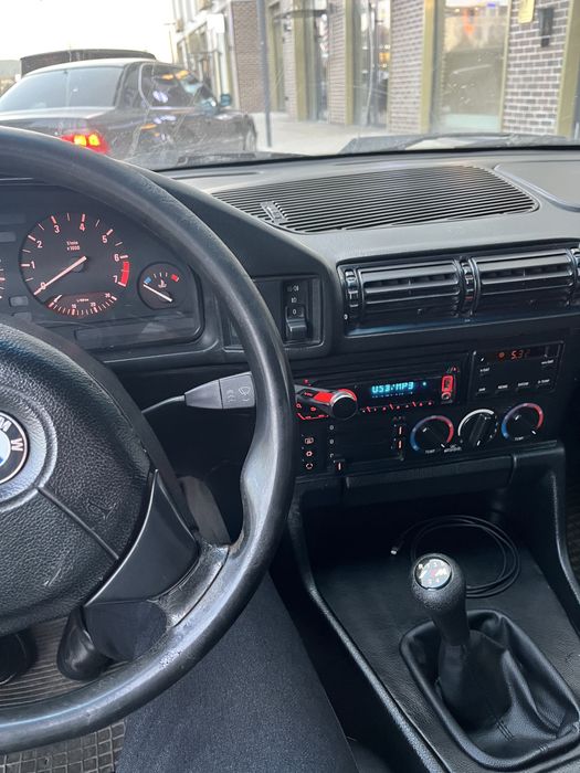 Машина в хорошем состоянии БМВ е34