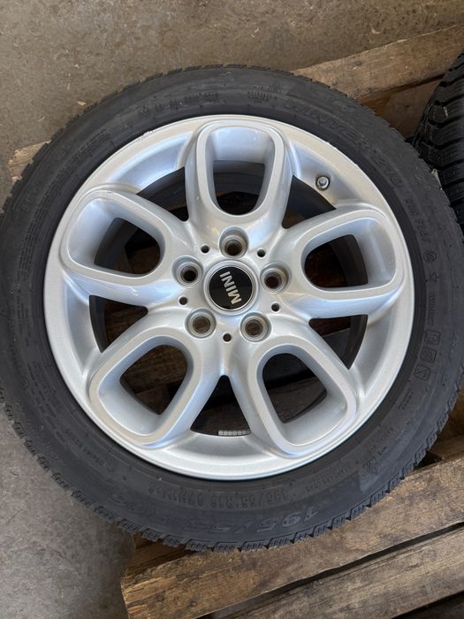Jante Mini Cooper F54 F55 F56. F57 cu anv iarna noi Pirelli 195/55 16
