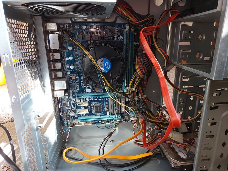 Компьютер +Монитор