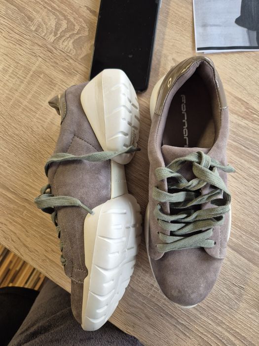 Чисто нови Fornarina спортни обувки 36 номер естествен.кожа