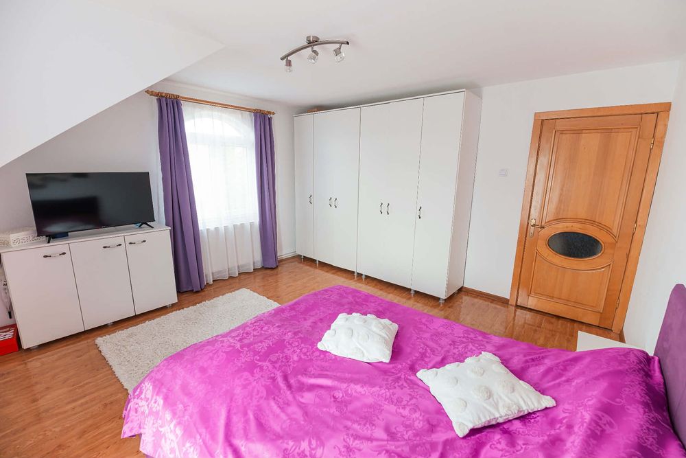 Casa de vanzare 4 camere