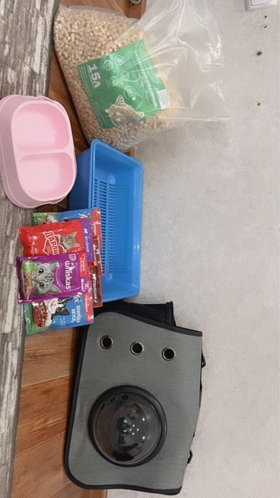 Продам Кошачие пренадлежности