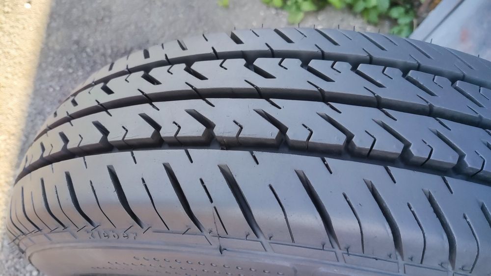 1брой гума 185/R14 Kleber , 8PR платова
11мм