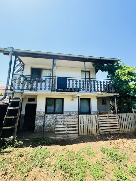 Продава се Къща в Нови Искър - 180 кв.м за 1595 €/кв.м - Снимка #1