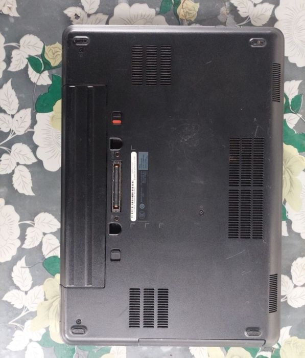 Laptop Dell Latitude i3