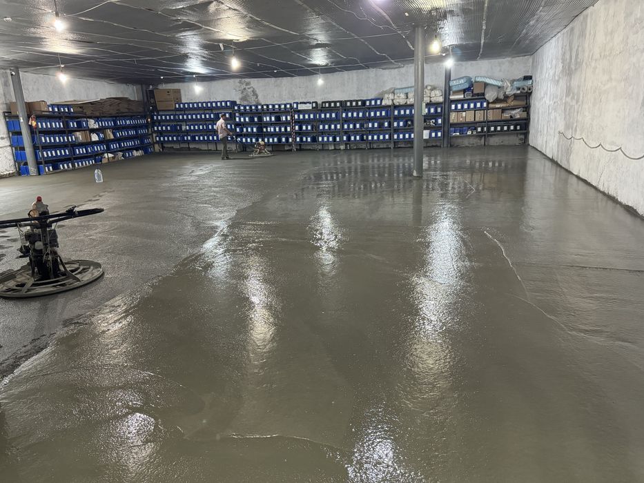 Стяжка пола услуга