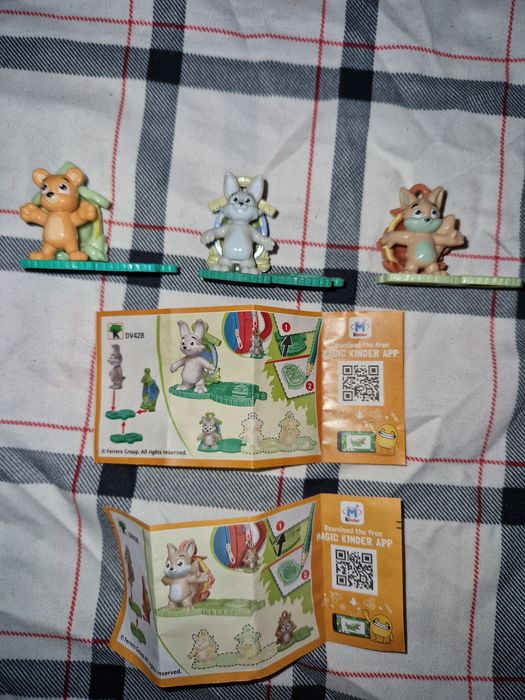 Lot jucării Kinder Surprise