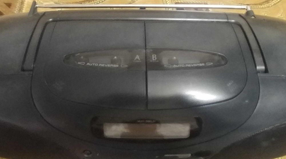Sanyo  MCD - Z65F (K)