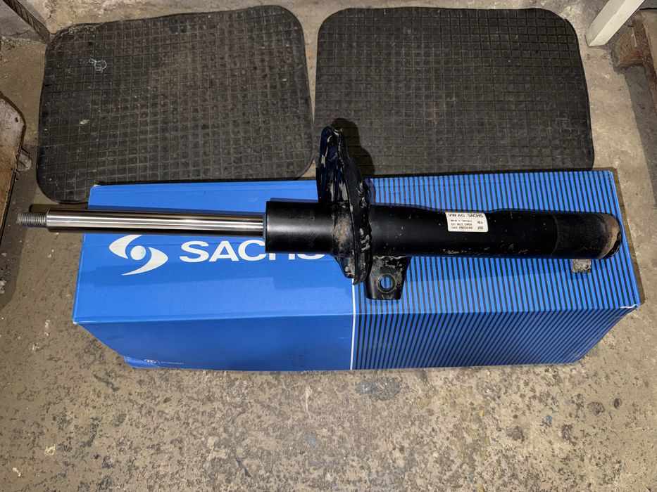 Преден ляв амортисьор за Audi A3 (8V, 8VK)