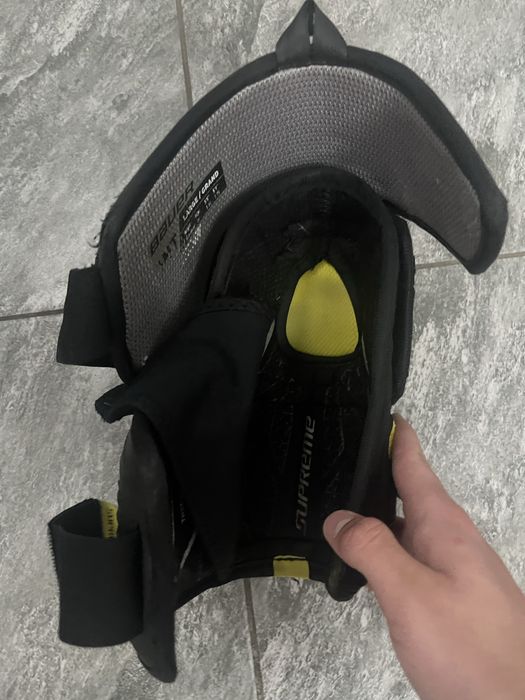 Хоккейные налокотники