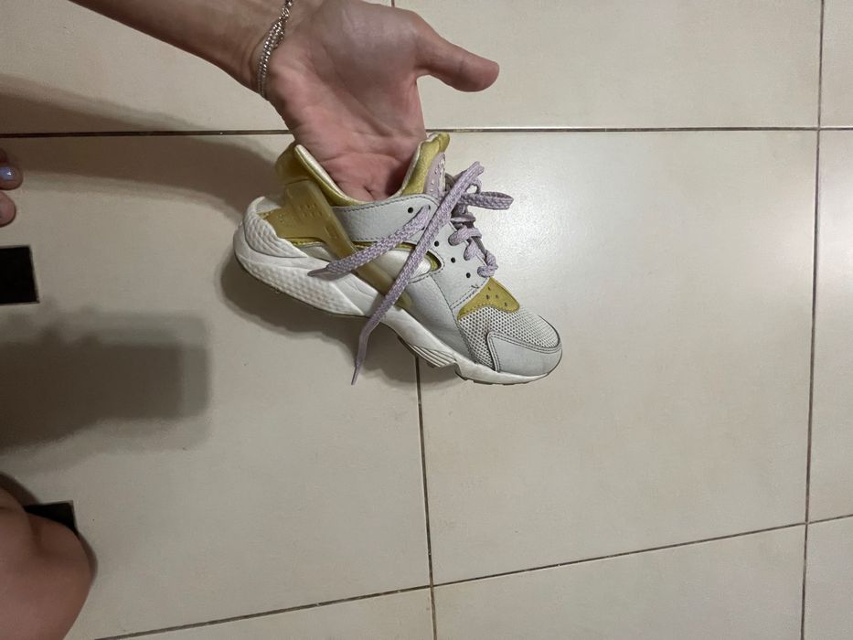 Adidași Nike mărime 38
