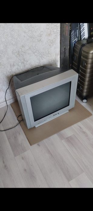 Продам телевизор