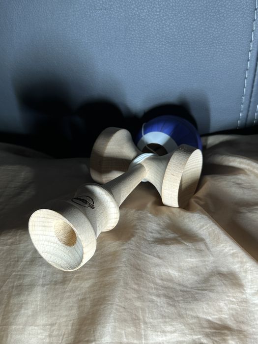 Vand Kendama Sweets Christian Fraser GEM Sapphire Antiskid 2.0