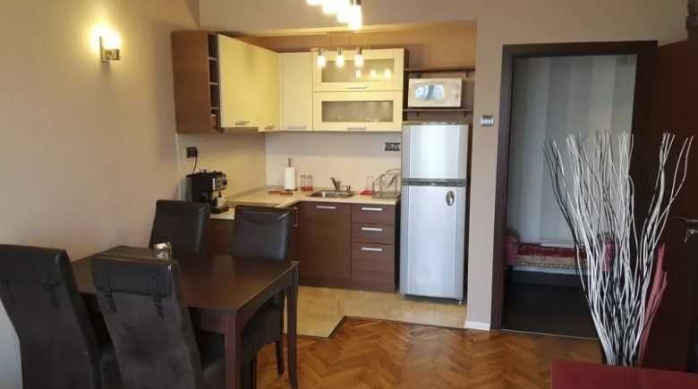 Дава се под наем Двустаен апартамент в София, Център - 54 кв.м за 448.8 € - Снимка #1