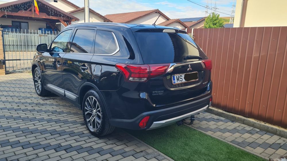 MITSUBISHI Outlander 2016 — imagine 2