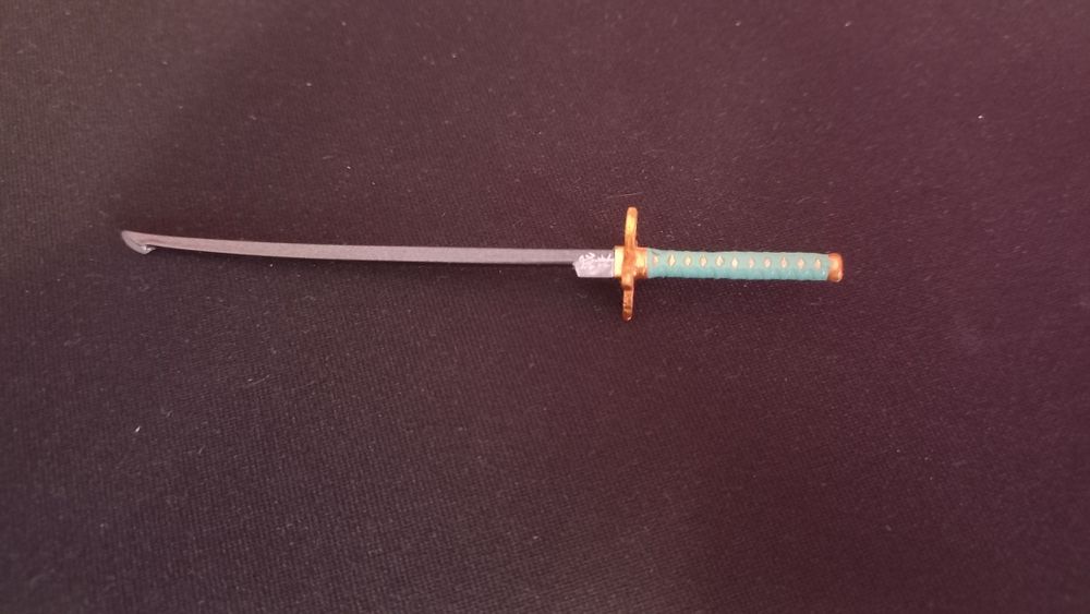 Аниме фигурка Shinobu от Demon slayer