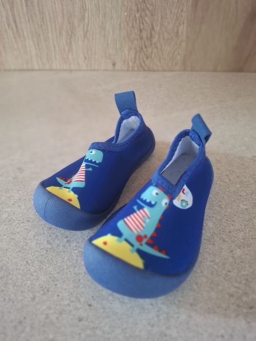 Чехли crocs C4, буйки Milvena