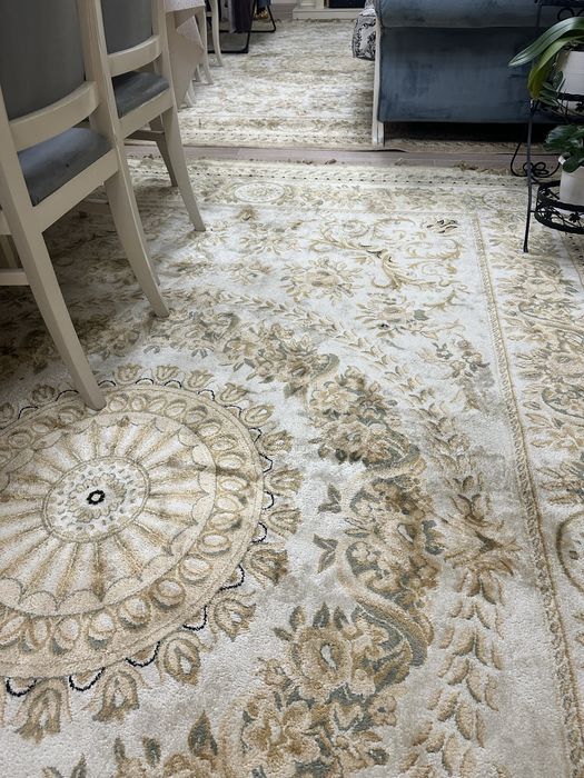 Продам шелковые ковры 2 штуки 2 на 3