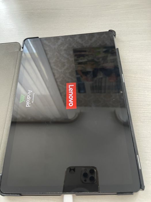 Levovo срочно продам планшет