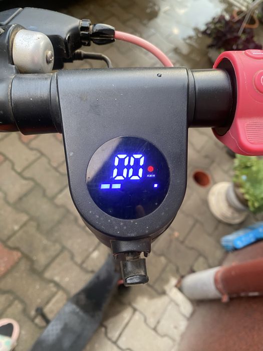 trotinetă electrică VMAX R93 Carvee Bee Pro 7520