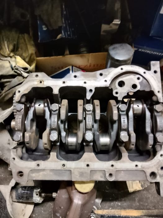 Продам. коленвал