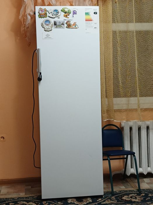 Морозильник почти новый гарантиясымен