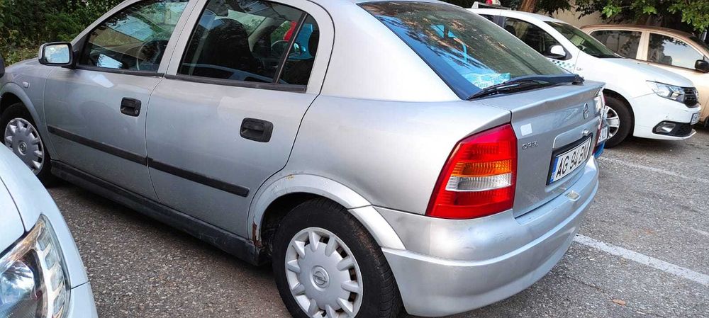 Vând Opel Astra Benzina