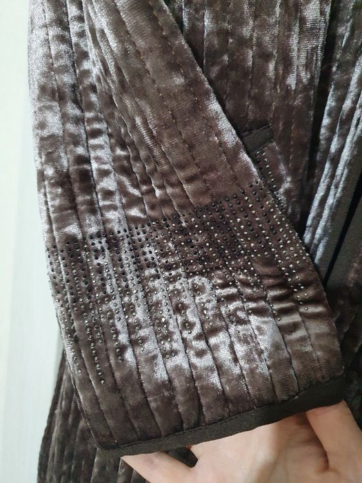 Продаю Пальто Бешпет