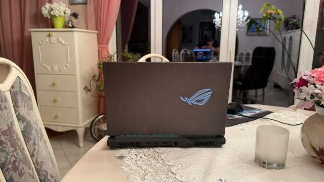 ASUS ROG StrixG513RM Геймъсрки Лаптоп