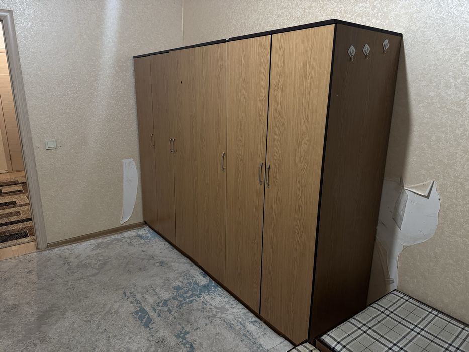 Продам кровать с шкафом