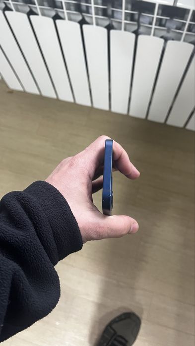 Продам iphone 12
