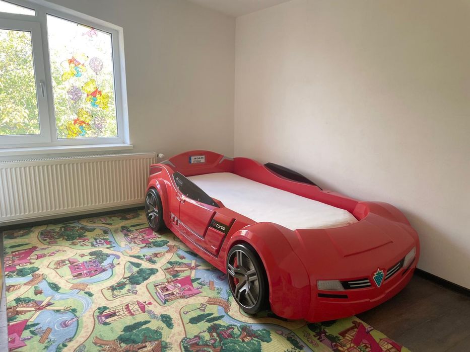 Inchiriez casa Proprietar 5 camere, zona linistita curte, super ocazie