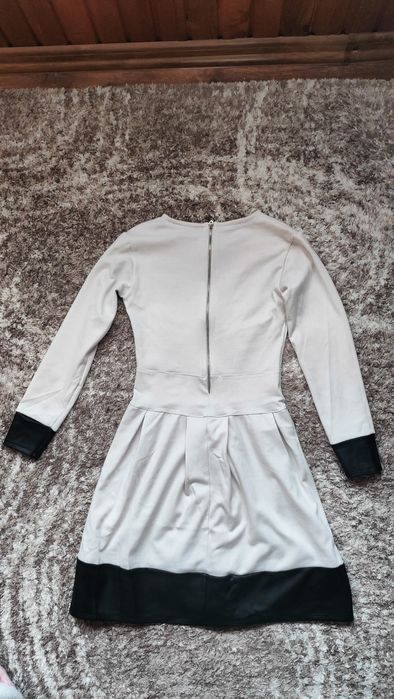 Ежедневна спортна рокля с апликация