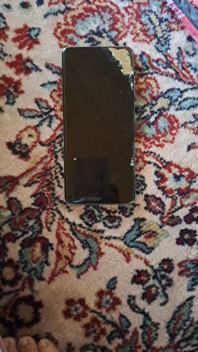 S25+5ekran singan oladigonlar yozilar tuzatib ishlatselar bo‘ladi