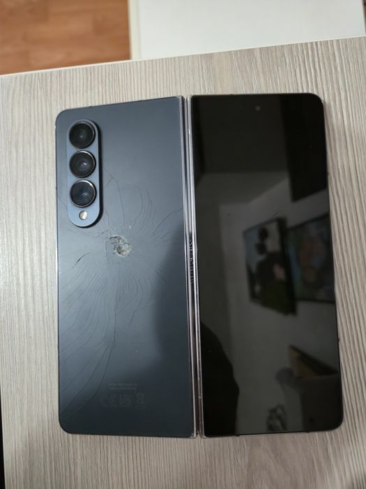 Samsung Galaxy Z Fold4
