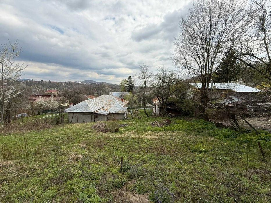 Casa de vanzare cu teren 1949mp in Pietrisu, Poiana Campina, Campina