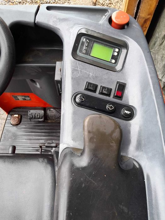 Transpalet Electric Fenwick