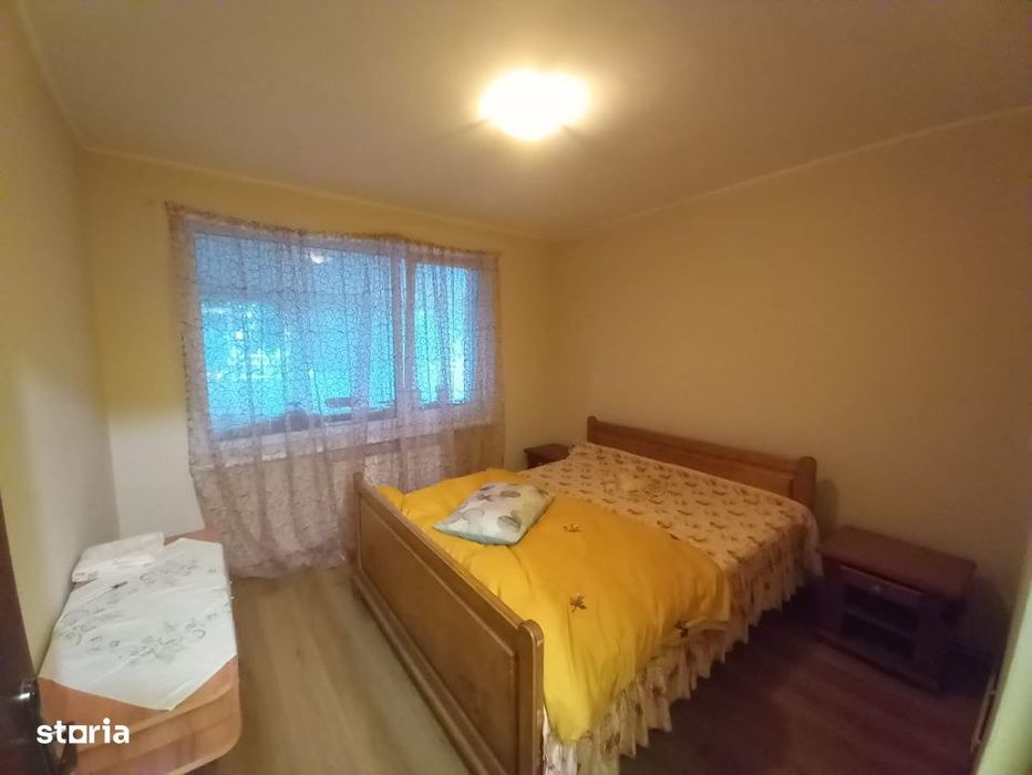 Apartament 3 camere, 64 mp, zona Sasar