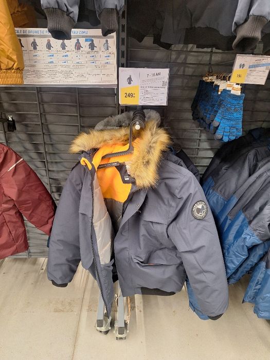 Geaca iarna baieti 10-12 ani Dechatlon
