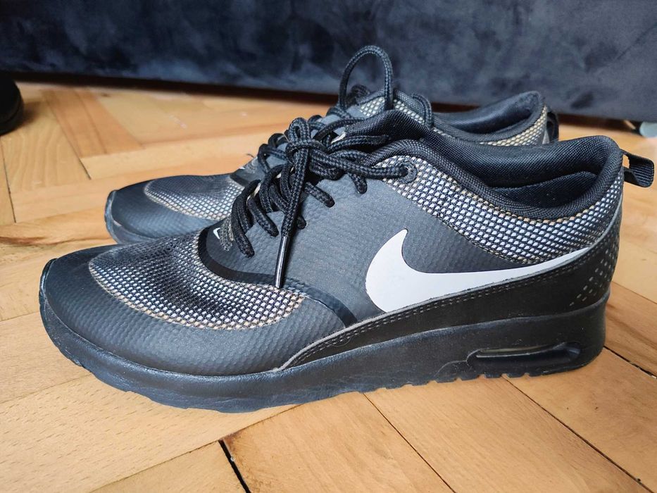 Nike Air Max Thea черни маратонки