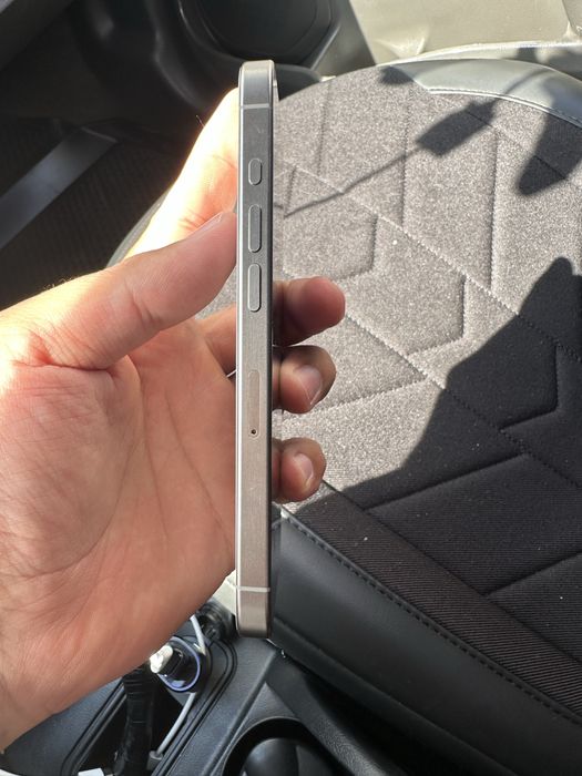 Продам iPhone 15 Pro 128 Срочно