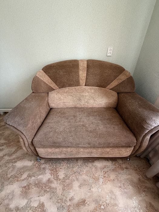Продам диван б/у