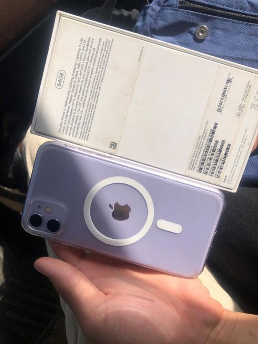 Продам айфон  11