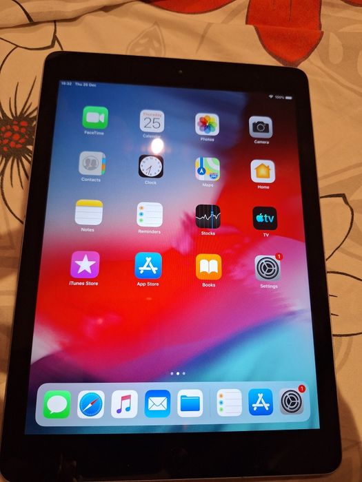 Продавам .ipad air 16gb
