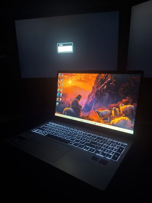 Laptop HP  Ryzen 5, 16GB RAM, SSD