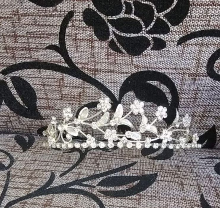 Coroniță mireasă-model deosebit