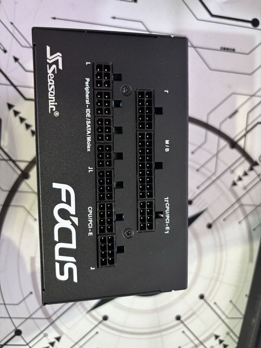 Sursa Seasonic Focus 550W 80+ Gold