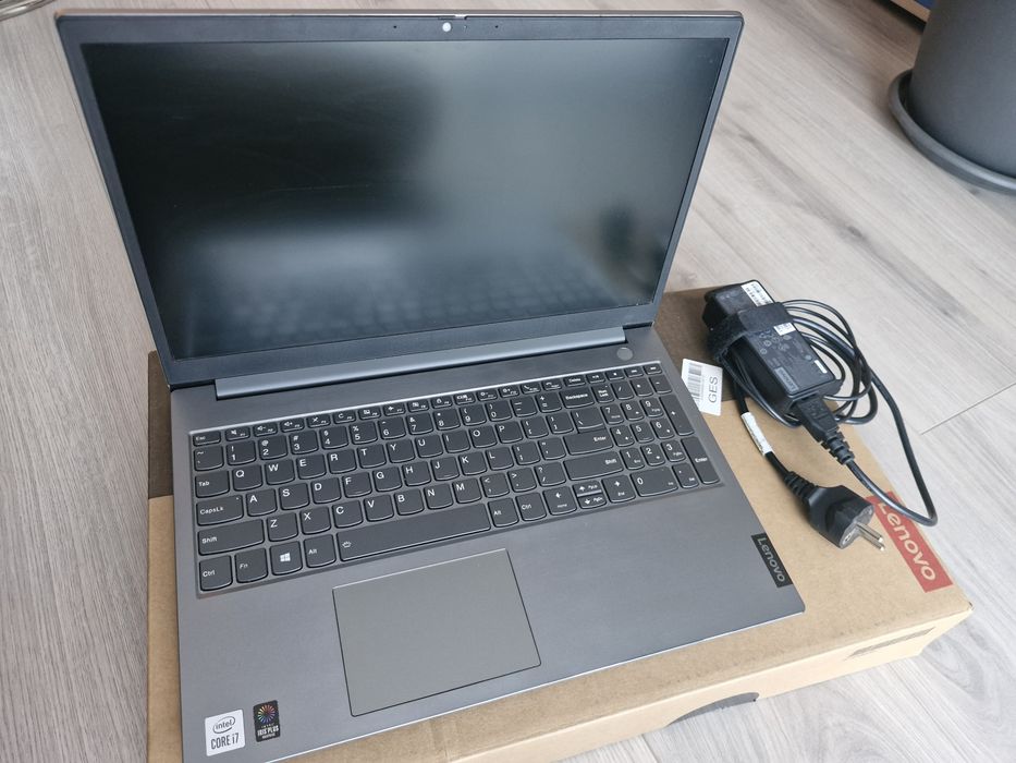 Laptop Lenovo i7