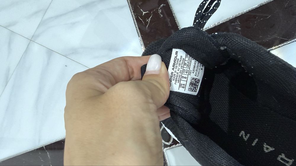 Кроссовки under armour